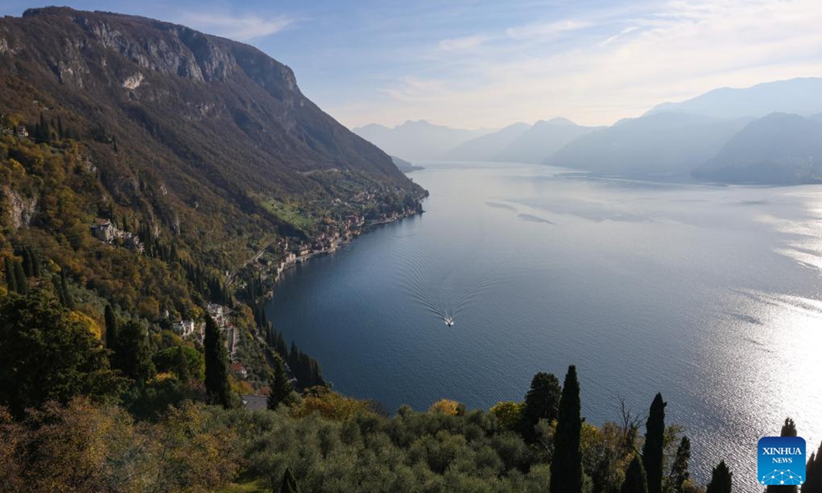 This photo taken on Nov. 7, 2025 shows the scenery of Lake Como in Lombardy region, Italy. (Xinhua/Li Jing)