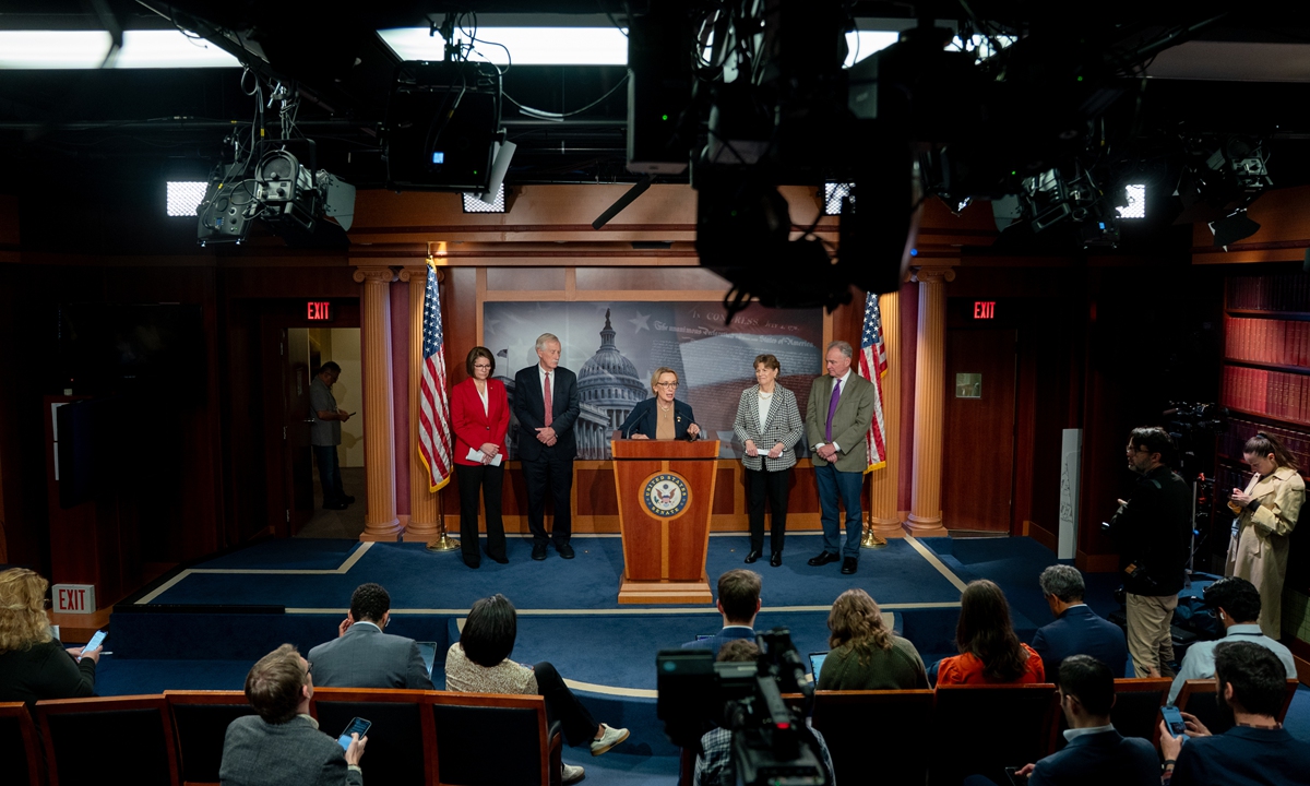 Deal on longest US govt shutdown may be within reach; 'intractable partisan divide hinders political compromise'