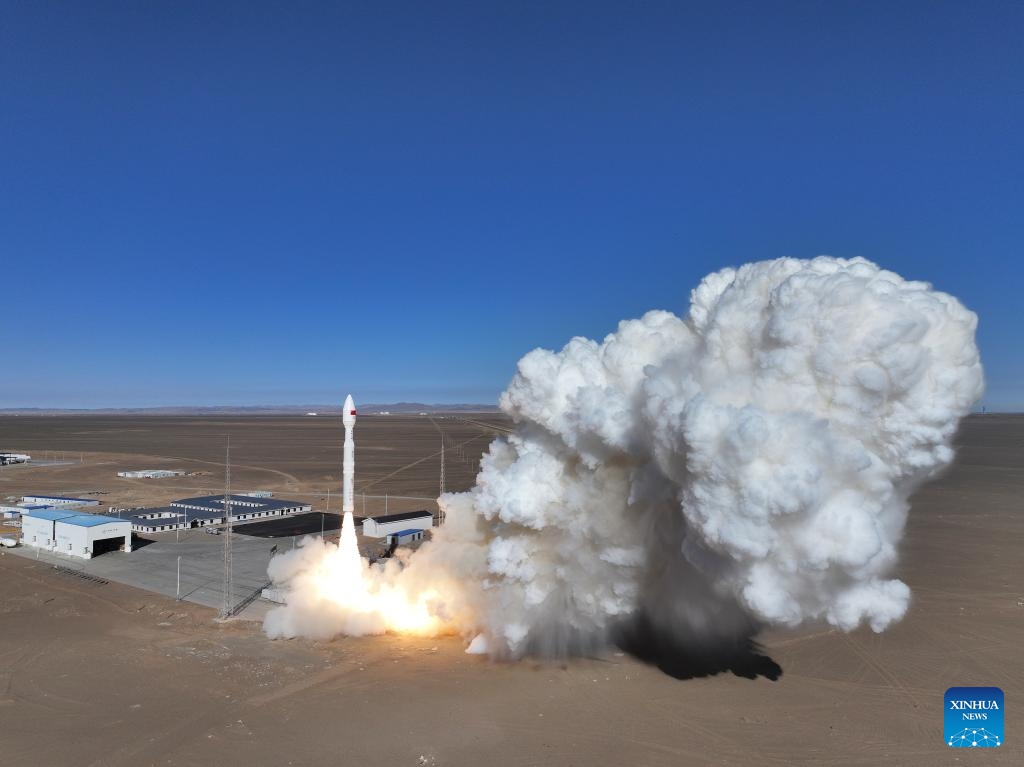 A Lijian-1 Y9 carrier rocket carrying two technical experiment satellites blasts off from the Dongfeng commercial space innovation pilot zone in northwest China, Nov. 9, 2025.

The rocket blasted off at 11:32 a.m. (Beijing Time) and successfully sent the satellites into the planned orbit. (Photo by Wang Jiangbo/Xinhua)