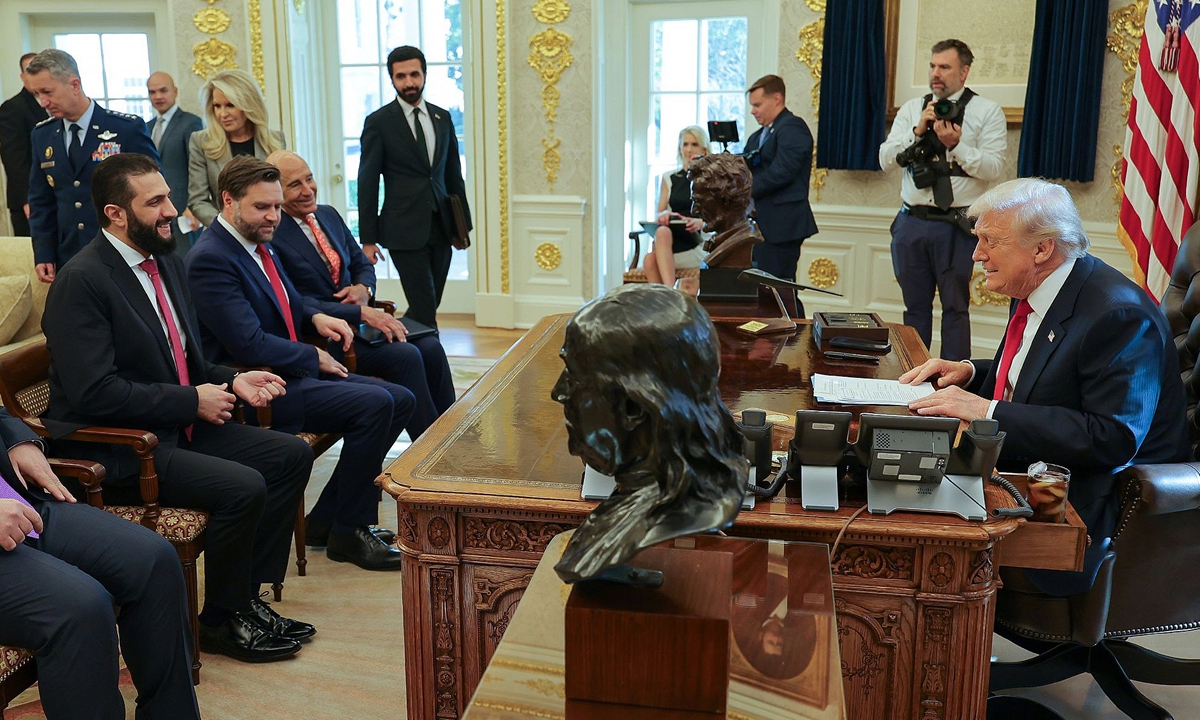 US President Donald Trump meets with Syrian interim leader Ahmad al-Sharaa at the White House in Washington, Nov. 10, 2025 local time. Photo: VCG