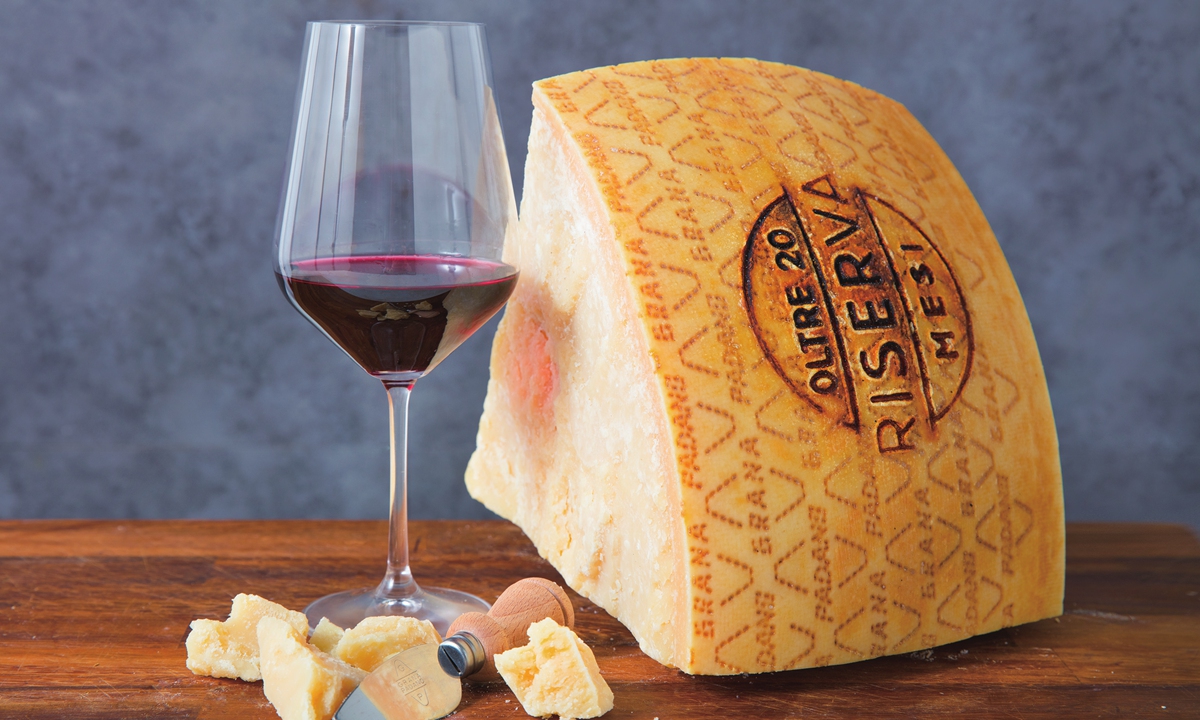 Cheese products of Grana Padano Photos on this page: Courtesy of Grana Padano Consorzio