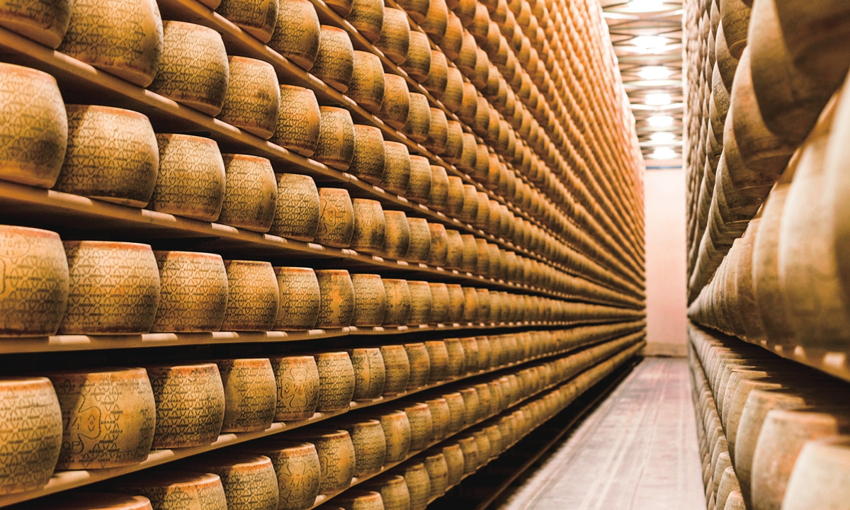 Seasoning cheese products 