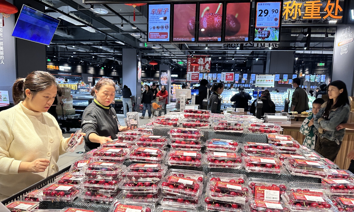 'Winter sweetness' flies halfway across the Earth