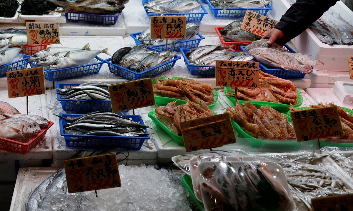 More economic sectors of Japan feel pinch over Takaichi's wrongdoings; Chinese FM warns further measures if Japan coninues wrong course