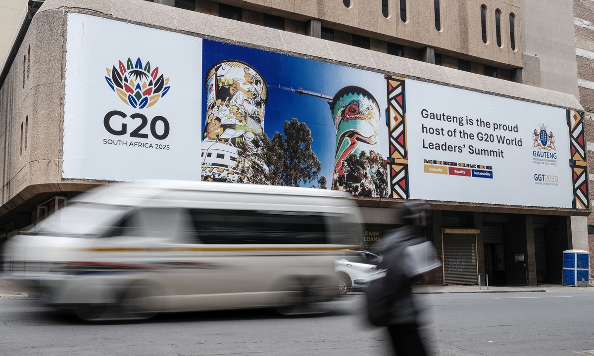 Chinese premier arrives in Johannesburg for 1st G20 summit in Africa