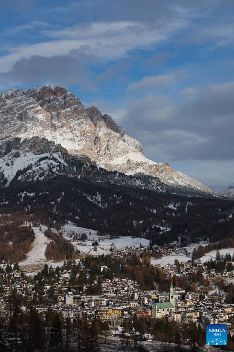 This photo taken on Nov. 22, 2025 shows a wintertime scenery of Cortina D'Ampezzo, Italy. Located in Italy's northern region of Veneto, Cortina d'Ampezzo is famed for its beauty, ski resort and sporting legacy, beginning with the 1956 Olympic Winter Games and carrying through to Milan-Cortina 2026. (Xinhua/Li Jing)