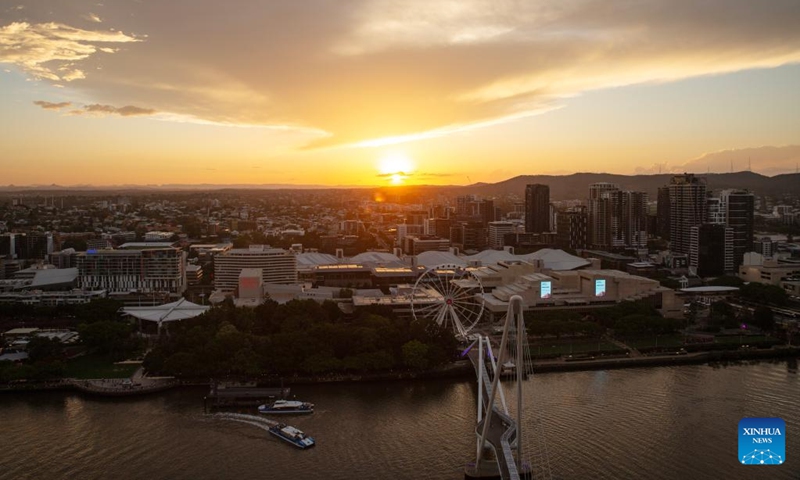 This photo taken on Nov. 23, 2025 shows a sunset view from Sky Deck in Brisbane, Queensland, Australia. (Xinhua/Ma Ping)