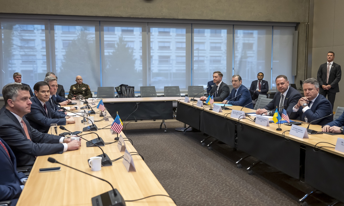 US, Ukraine reportedly narrow 28-point peace plan to 19 points yet most sensitive elements left for leaders to discuss