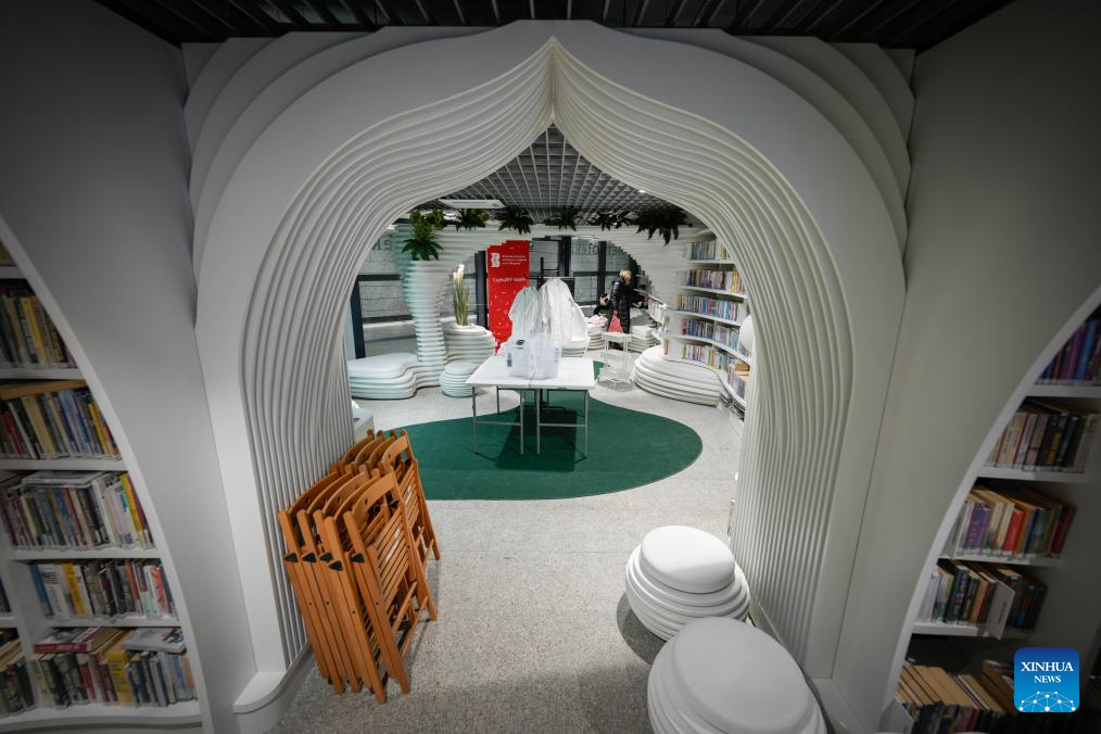 This photo taken on Nov. 26, 2025 shows a view of Metroteka, an underground library recently opened at Kondratowicza metro station, in Warsaw, Poland. (Photo by Jaap Arriens/Xinhua)