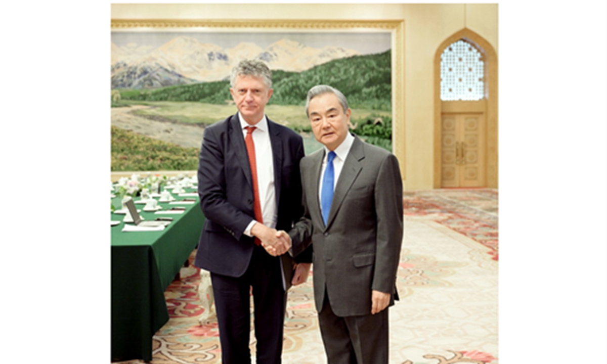 Wang Yi (right), a member of the Political Bureau of the Communist Party of China Central Committee and director of the Office of the Central Commission for Foreign Affairs, holds talks with Jonathan Powell, the British prime minister's national security adviser, in Beijing, capital of China, November 28, 2025. Photo: Chinese Foreign Ministry