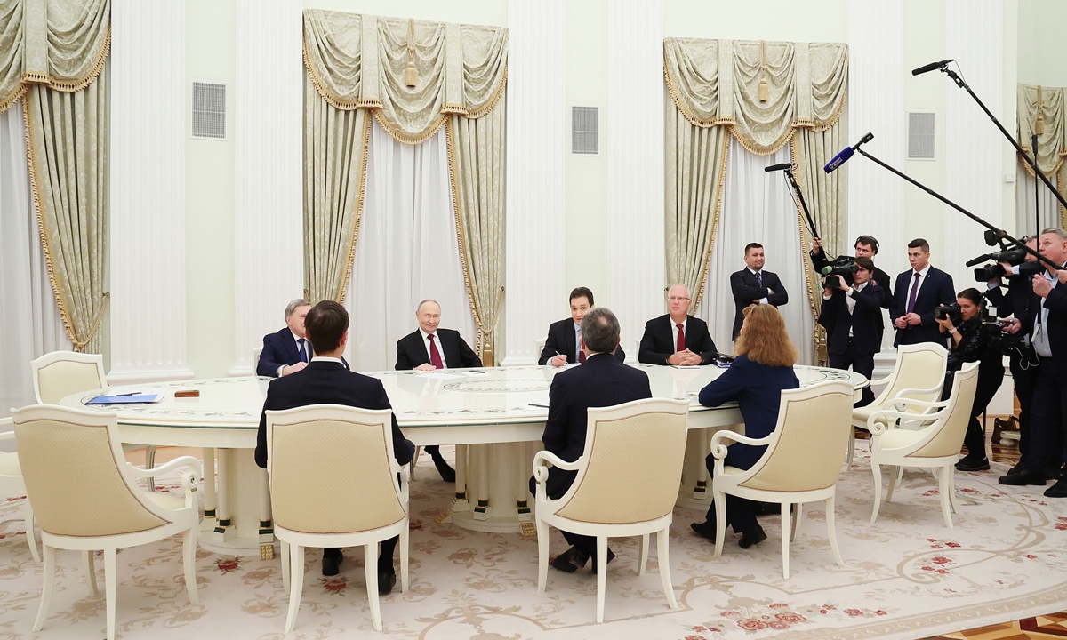 Russian President Vladimir Putin (2-L) meets with US Presidential Envoy Steve Witkoff (3-L) and Trump's son-in-law Jared Kushner (L) at the Kremlin in Moscow, Russia, 02 December 2025. Photo: VCG