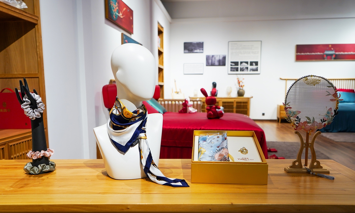 Silk products from Sitou township, Yangcheng county, Shanxi Province 