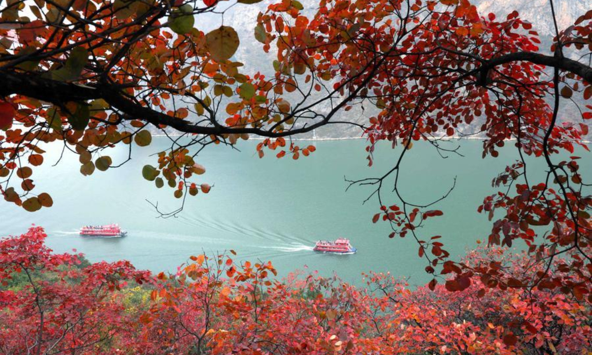 An aerial drone photo taken on Dec. 7, 2025 shows the scenery of Wuxia Gorge, one of the Three Gorges on the Yangtze River, in southwest China's Chongqing. (Photo by Wang Zhonghu/Xinhua)