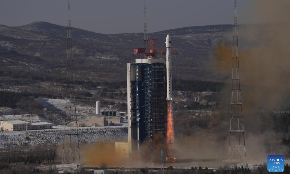A Long March-4B rocket carrying Ziyuan III 04 satellite blasts off from the Taiyuan Satellite Launch Center in north China's Shanxi Province, on Dec. 16, 2025. The satellite was launched at 11:17 a.m. Beijing time. (Photo by Wang Yapeng/Xinhua)