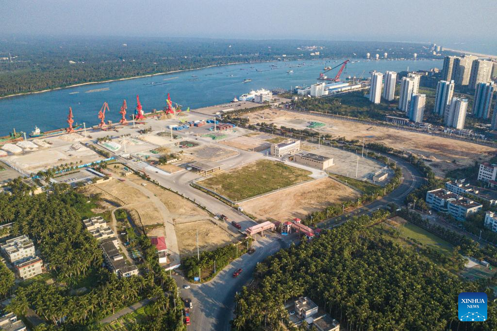 An aerial drone photo shows a view of Qinglan Port, a port among both eight first-line and ten second-line customs ports of Hainan, in Wenchang, south China's Hainan Province, Dec. 17, 2025.
China on Thursday launched island-wide special customs operations in the Hainan Free Trade Port (FTP).
The first line refers to Hainan's connection with overseas markets. Meanwhile, the second line refers to the customs boundary between Hainan and the mainland. (Xinhua/Pu Xiaoxu)