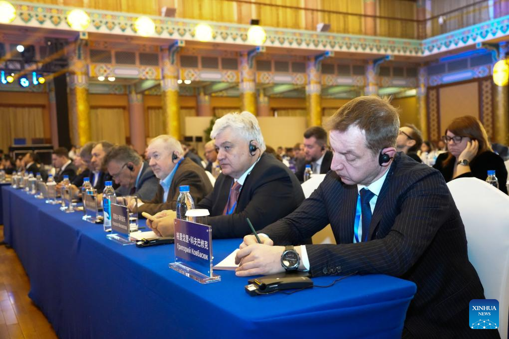 Guests attend the sixth China-Russia Media Forum in Beijing, capital of China, Dec. 16, 2025. The sixth China-Russia Media Forum, which was held in Beijing on Tuesday, discussed promoting friendship between and supporting development of the two countries through media cooperation.

The forum was hosted by the Publicity Department of the Communist Party of China (CPC) Central Committee and the Russian Presidential Executive Office, and organized by China's Xinhua News Agency and Russia's TASS News Agency.

Approximately 140 officials and media representatives from both countries attended the forum. During the event, the two sides signed 11 documents on deepening media cooperation between China and Russia. (Xinhua/Zhou Tinglu)