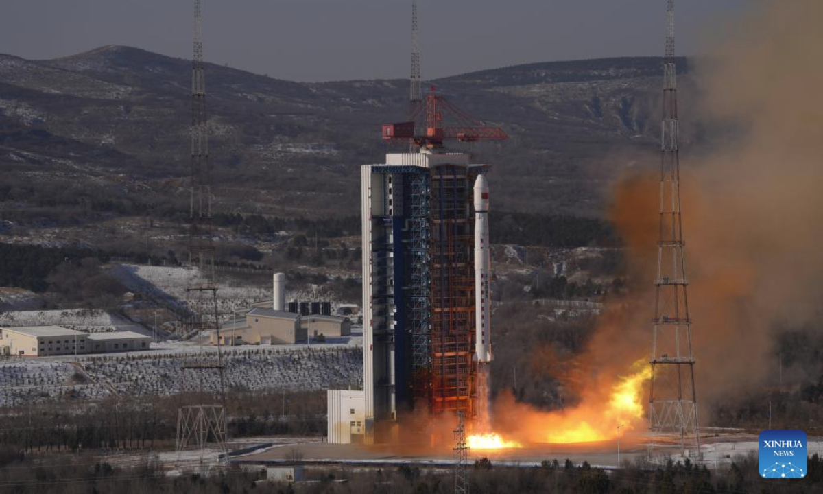 A Long March-4B rocket carrying Ziyuan III 04 satellite blasts off from the Taiyuan Satellite Launch Center in north China's Shanxi Province, on Dec. 16, 2025. The satellite was launched at 11:17 a.m. Beijing time. (Photo by Wang Yapeng/Xinhua)
