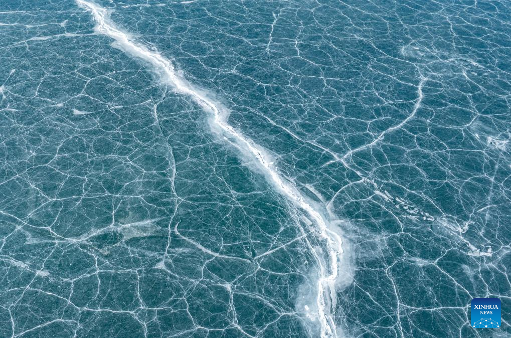 An aerial drone photo taken on Dec. 13, 2025 shows the scenery of a lake in Maizhokunggar County, southwest China's Xizang Autonomous Region. (Xinhua/Tenzin Nyida)