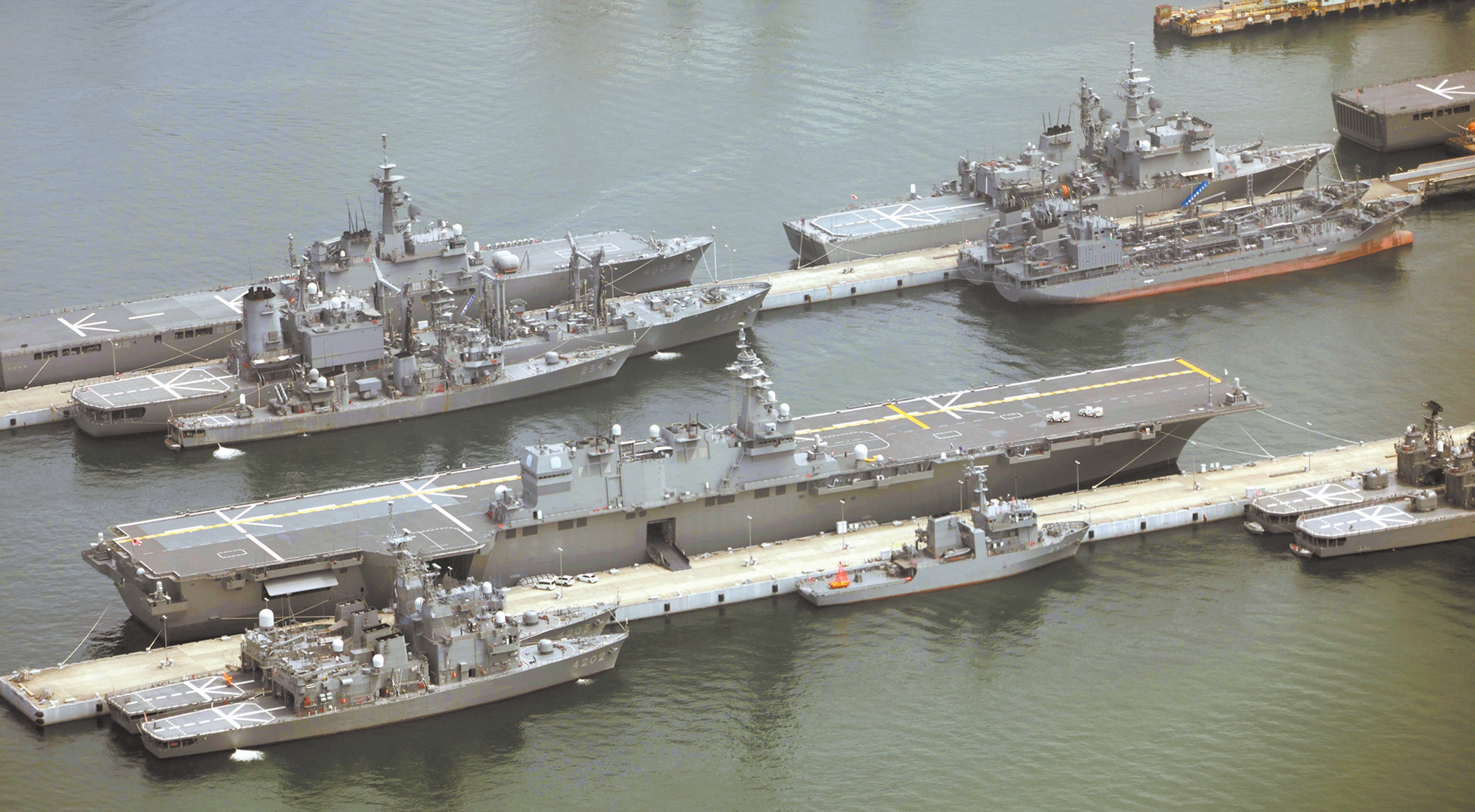 An aerial photo shows JS Kaga in Kure city, Hiroshima Prefecture, Japan on April 7, 2024. Photo: VCG