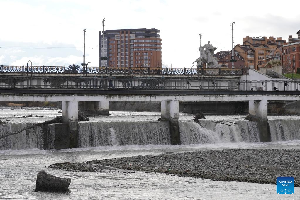This photo shows the city view in Vladikavkaz, the capital city of Russia's North Ossetia-Alania Republic, Dec. 12, 2025. (Xinhua/Bao Nuomin)