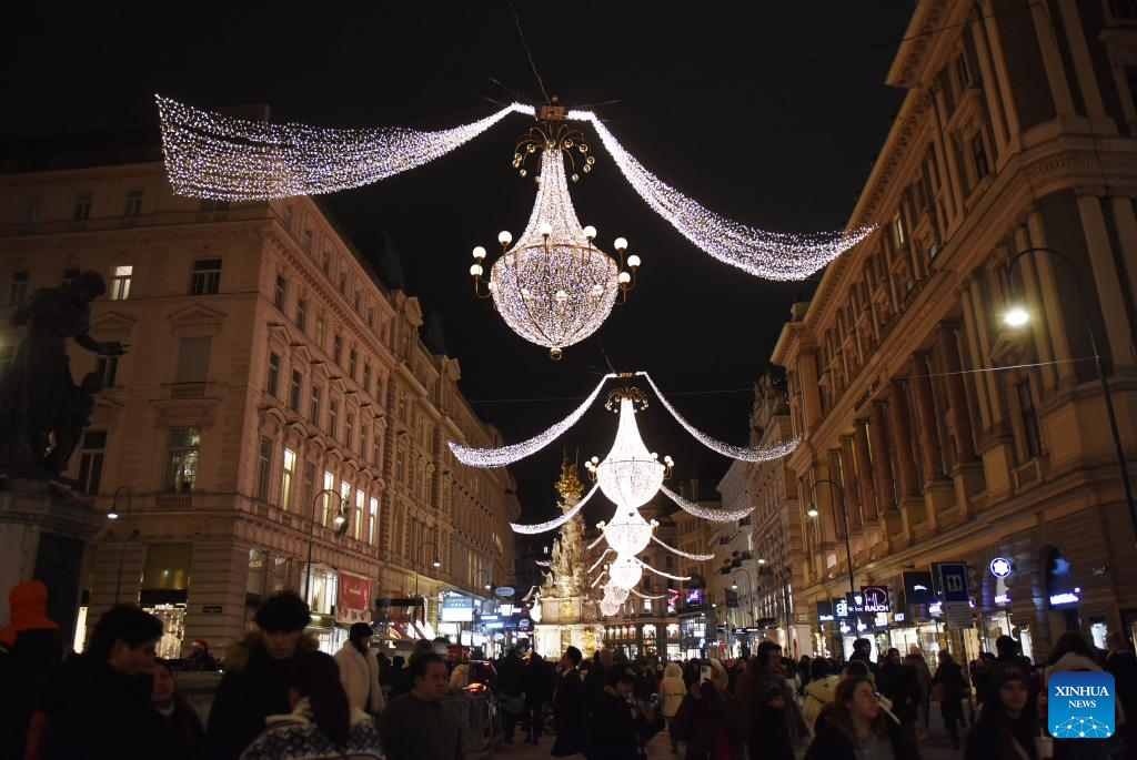 Decorative lights are pictured in Vienna, Austria, Dec. 22, 2025. (Xinhua/He Canling)