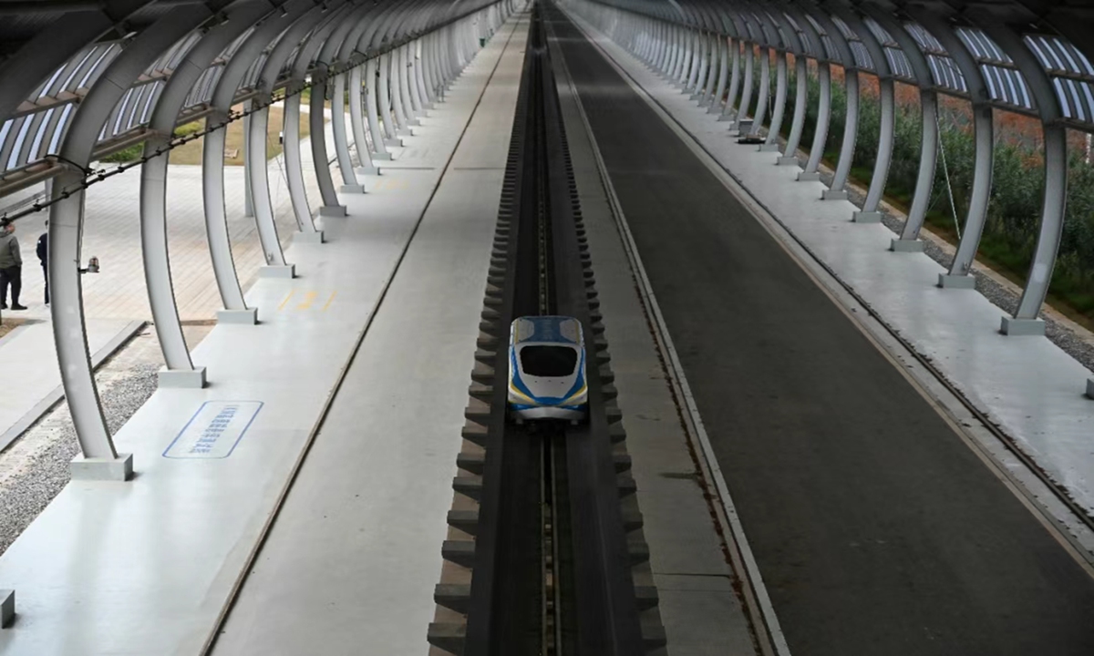 Researchers at East Lake Laboratory in Central China's Hubei Province accelerate a 1,110-kilogram high-speed rail model to 800 km/h in just 5.3 seconds using levitation support and electromagnetic propulsion on December 25, 2025, breaking a world record. Photo: Courtesy of East Lake Laboratory