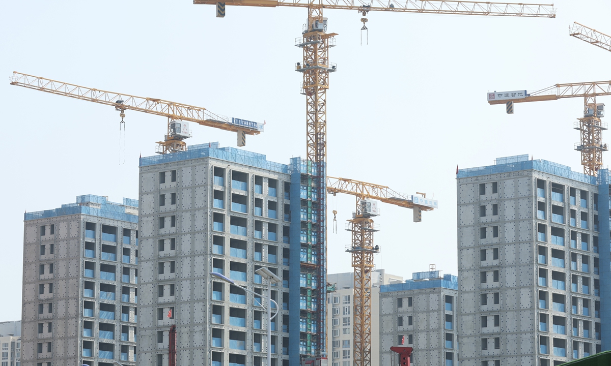 A construction site of a residential complex in Chaoyang district, Beijing on August 1, 2025 Photo: VCG