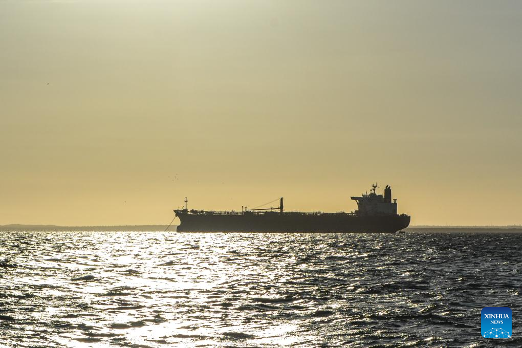 Photo taken on Dec. 23, 2025 shows an oil tanker anchored in Lake Maracaibo, in the state of Zulia, Venezuela. (Str/Xinhua)