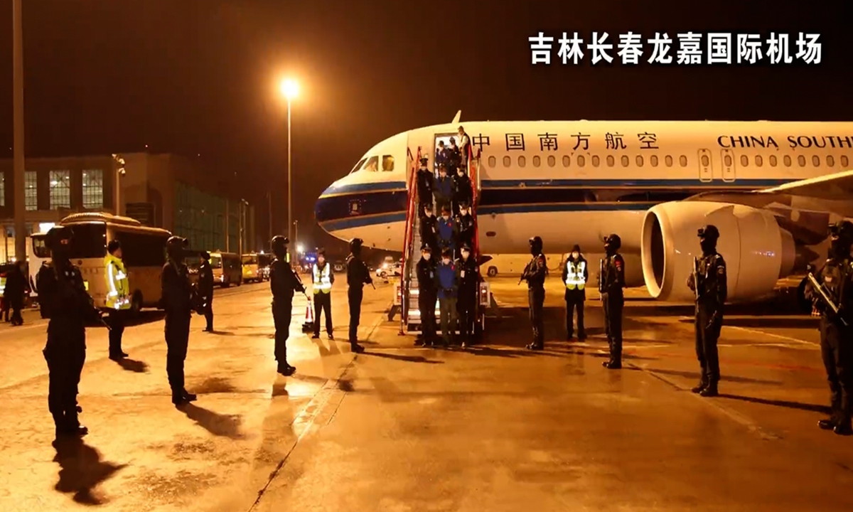Chinese suspects are escorted back to China following a joint China-Myanmar-Thailand operation, with 952 individuals extradited. Photo: Screenshot from the video released by WeChat account of China's Ministry of Public Security (MPS) Criminal Investigation Bureau