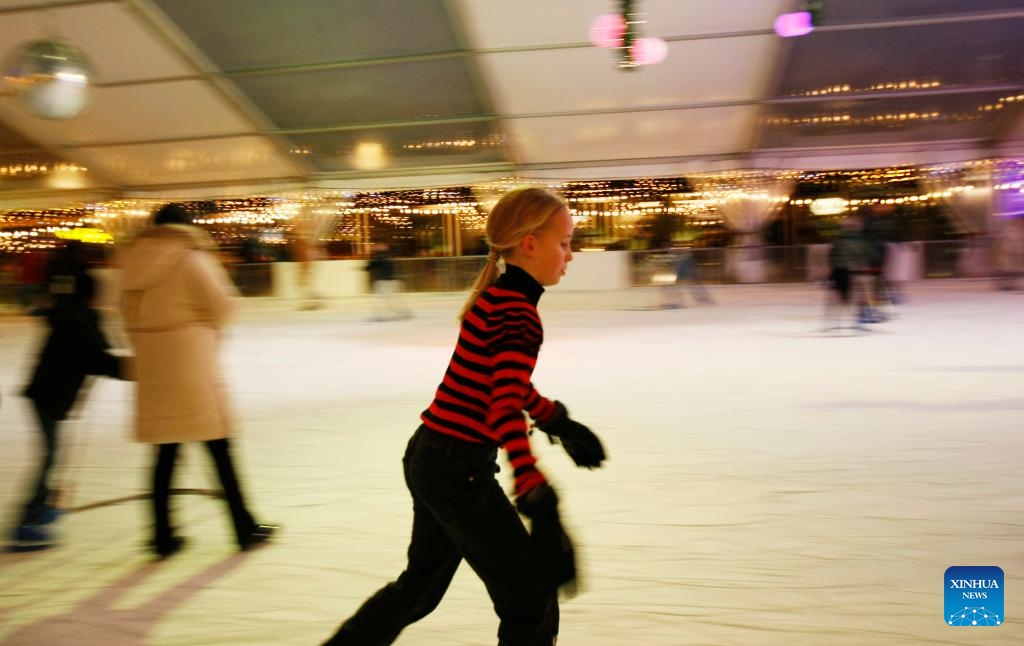 A girl skates on an ice rink in the Hague, the Netherlands, Dec. 27, 2025. (Xinhua/Shao Haijun)