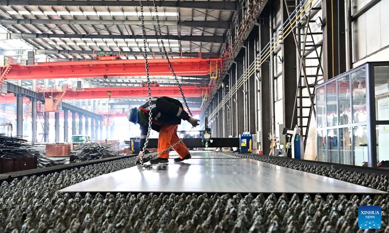 A staff member works at the workshop of an equipment manufacturing company in Fengnan District of Tangshan, north China's Hebei Province, Dec. 28, 2025. In recent years, Fengnan District of Tangshan has actively pursuing opportunities to develop new quality productive forces, boosting high-quality development. (Xinhua/Yang Shiyao)