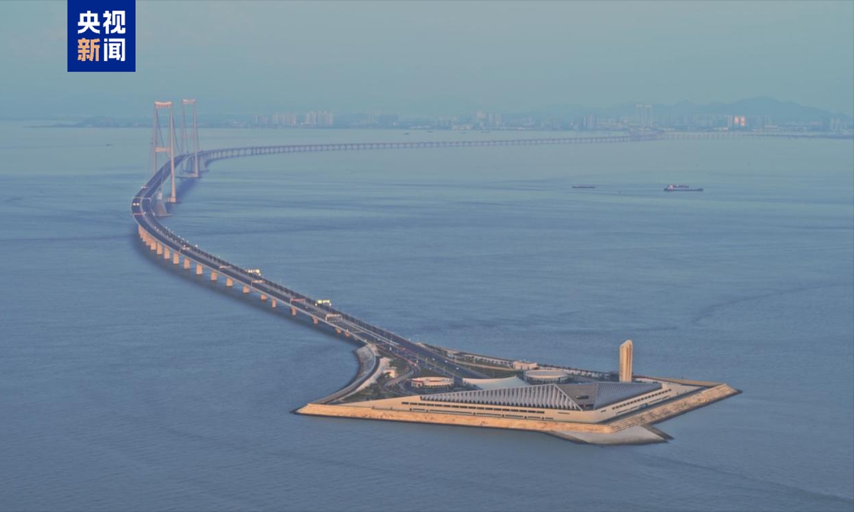 West artificial island of Shenzhen-Zhongshan Link Photo: CCTV