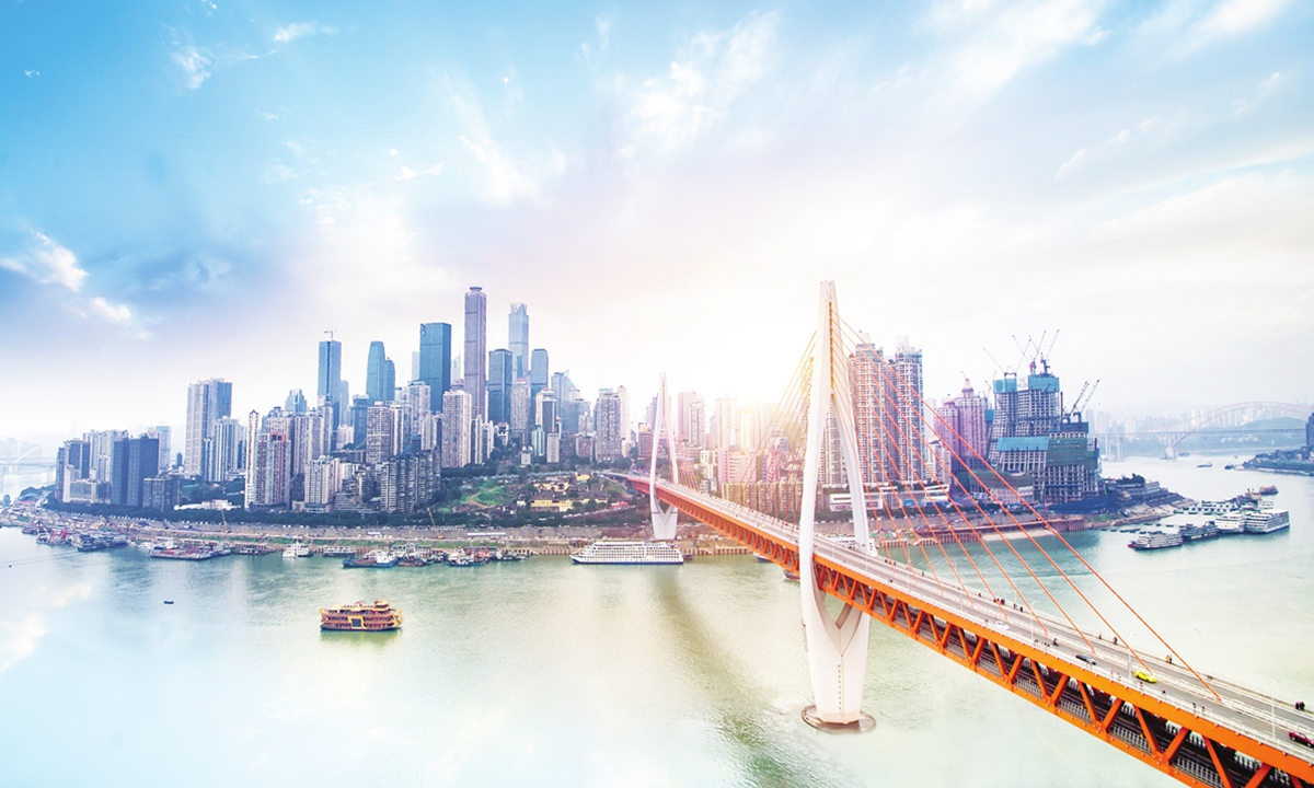 The view of the Yangtze River Bridge in Southwest China's Chongqing. Photo: VCG