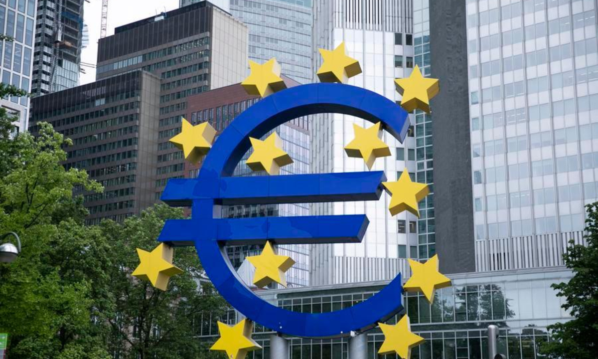 This photo taken on July 27, 2023 shows the Euro sign in Frankfurt, Germany. (Xinhua/Zhang Fan)