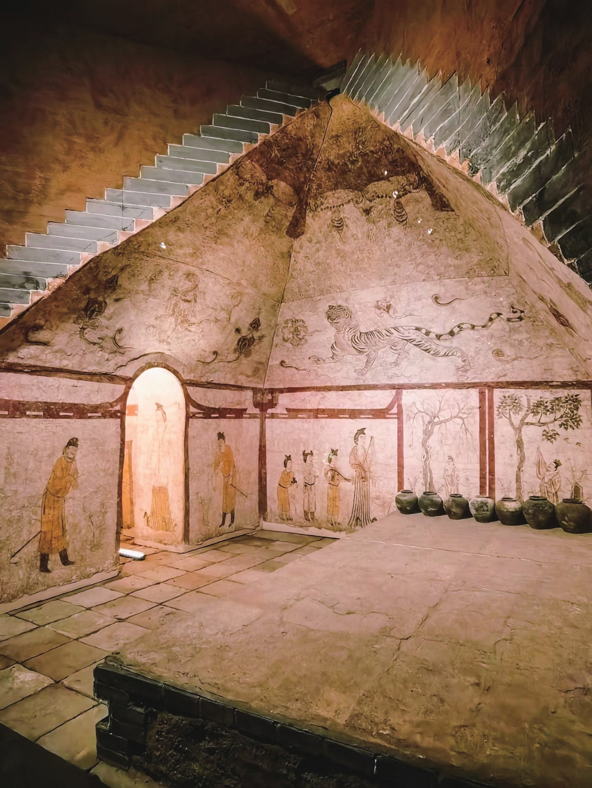 A mural inside the Tang Dynasty tomb of Guo Xing at the Archaeological Museum of Jinyang Ancient City in Taiyuan, North China's Shanxi Province Photos: Courtesy of the museum