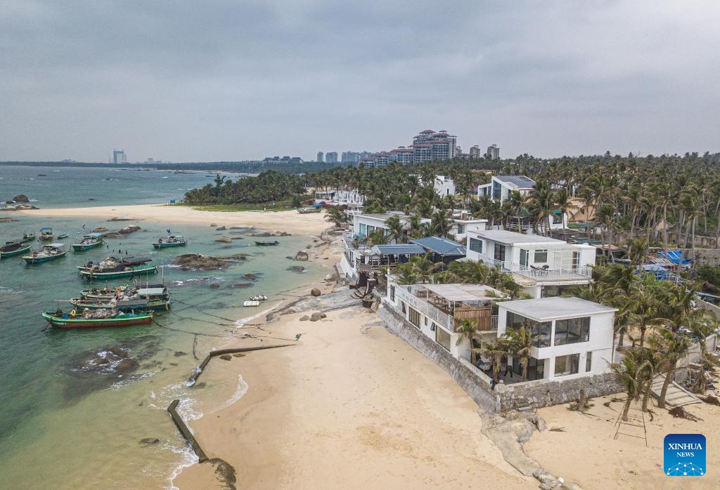 An aerial drone photo taken on Dec. 26, 2025 shows a homestay on the beach in Longlou Town of Wenchang City, south China's Hainan Province. (Photo: Xinhua)