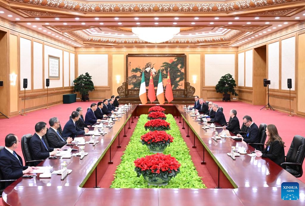 Chinese President Xi Jinping meets with Taoiseach of Ireland Micheal Martin at the Great Hall of the People in Beijing, capital of China, Jan. 5, 2026. (Photo: Xinhua)