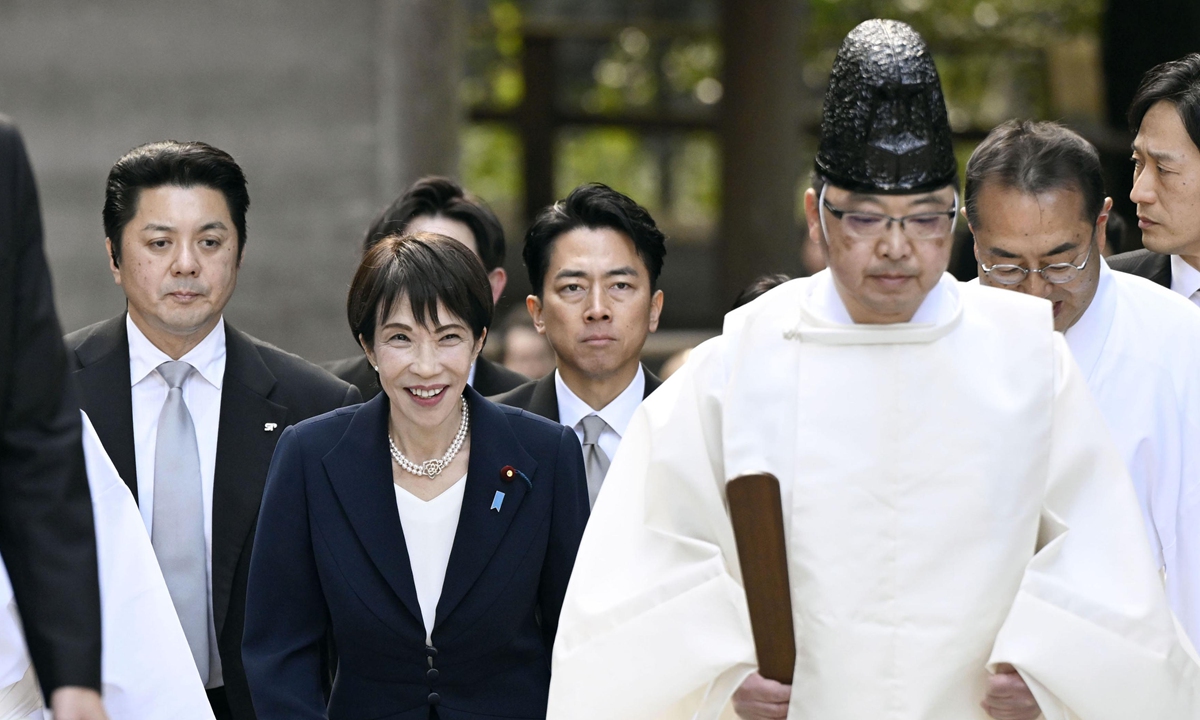 Japanese Prime Minister Sanae Takaichi (2nd from L) visits Ise Jingu shrine in Ise, Mie Prefecture, Japan, on January 5, 2026. Photo: VCG