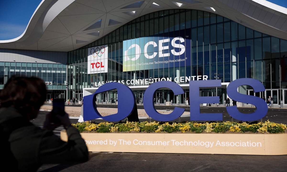 Chinese tech firms draw crowds at CES as global AI rivalry heats up