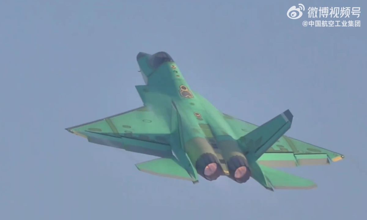 An unpainted J-35 stealth fighter jet takes off at an airfield of the Shenyang Aircraft Corporation under the Aviation Industry Corporation of China (AVIC) in Shenyang, Northeast China's Liaoning Province on January 6, 2026. Photo: Screenshot from the official Weibo account of AVIC