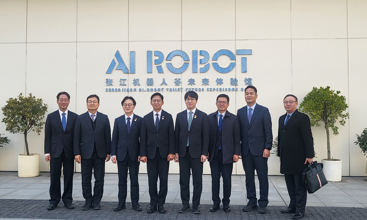 A delegation of South Korean government visits Zhangjiang AI Robot Valley in Shanghai on January 6, 2026. Photo: Courtesy of KIC China