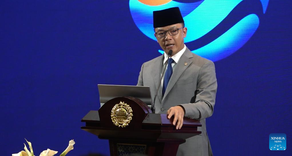 This video grab shows Indonesian Foreign Minister Sugiono speaking at a press briefing in Jakarta, Indonesia, Jan. 14, 2026. Sugiono said on Wednesday that Indonesia's diplomacy must be built on preparedness, vigilance and realism, as the current global order grows increasingly fragile and the world enters a dangerous gray zone marked by sharper competition, deeper fragmentation and blurred boundaries between peace and conflict. (Photo by Wayan/Xinhua)