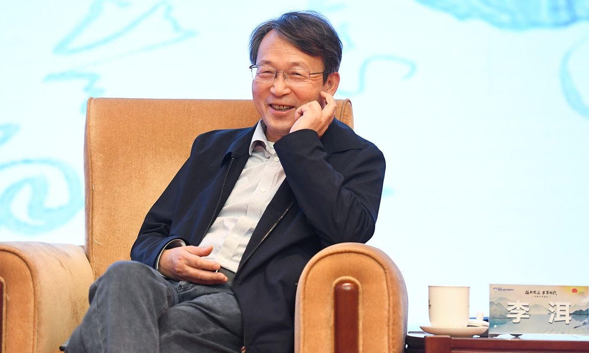 Chinese author Li Er Photo: VCG