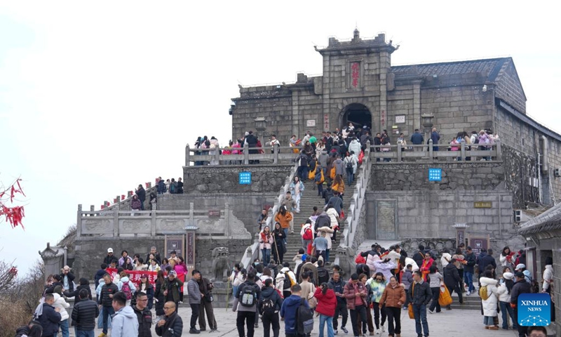 Tourists visit the Hengshan Mountain scenic spot in Hengyang City, central China's Hunan Province, Jan. 10, 2026. (Photo: Xinhua)