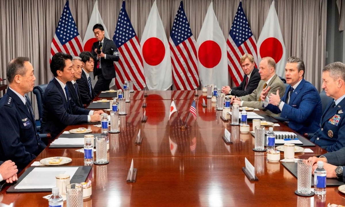 US Secretary of Defense Pete Hegseth participates in a meeting with Japanese Defense Minister Shinjiro Koizumi at the Pentagon in Arlington, Virginia, DC, USA, 15 January 2026. Photo: VCG