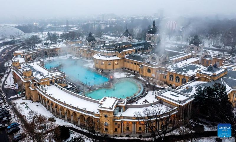 An aerial drone photo shows the snow-covered Szechenyi Thermal Bath in Budapest, Hungary, Jan. 16, 2026. (Photo: Xinhua)