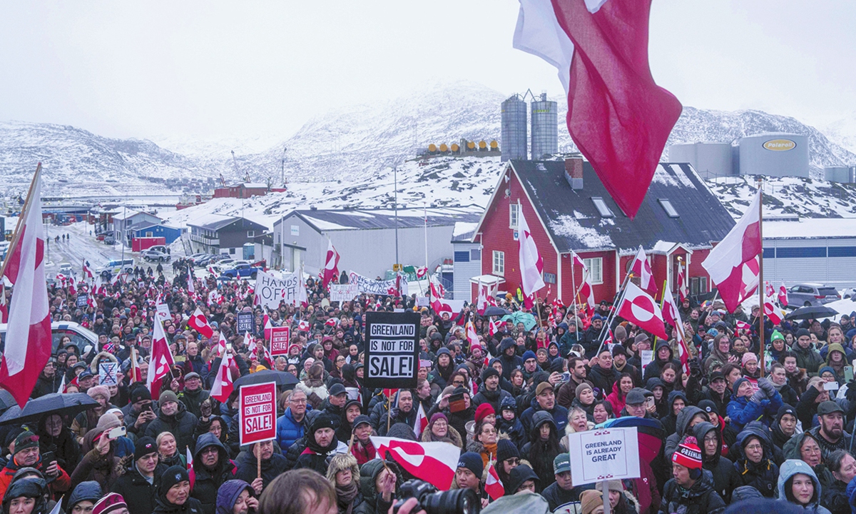 People protest against US President Donald Trump's policy toward Greenland in front of the US consulate in Nuuk, Greenland, on January 17, 2026. Photo: VCG