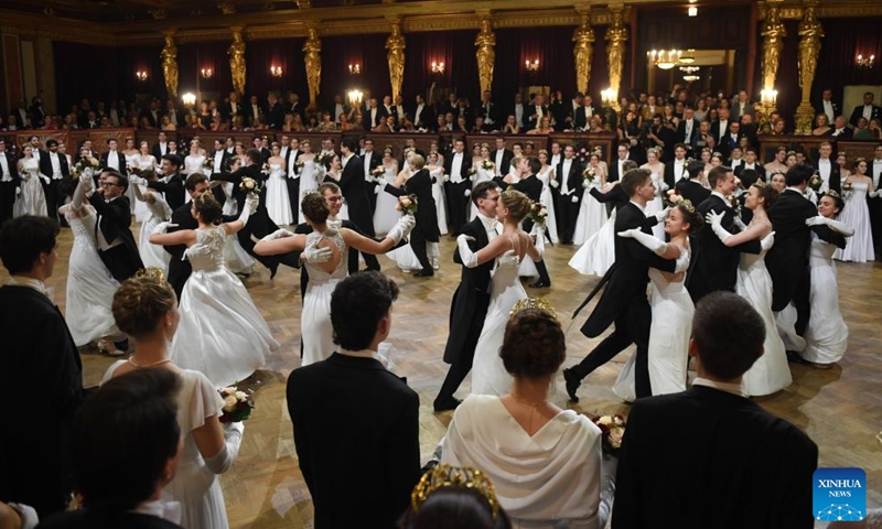 Debutants attend the 83rd Vienna Philharmonic Ball in Vienna, Austria, Jan. 22, 2026. (Xinhua/He Canling)

