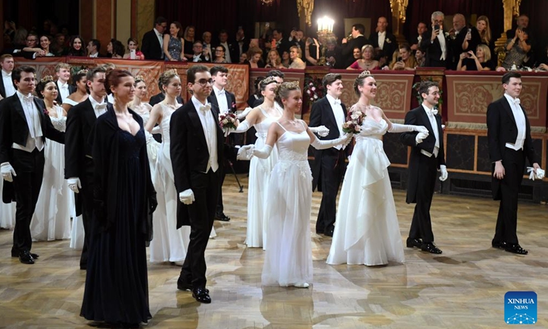 Debutants attend the 83rd Vienna Philharmonic Ball in Vienna, Austria, Jan. 22, 2026. (Xinhua/He Canling)


