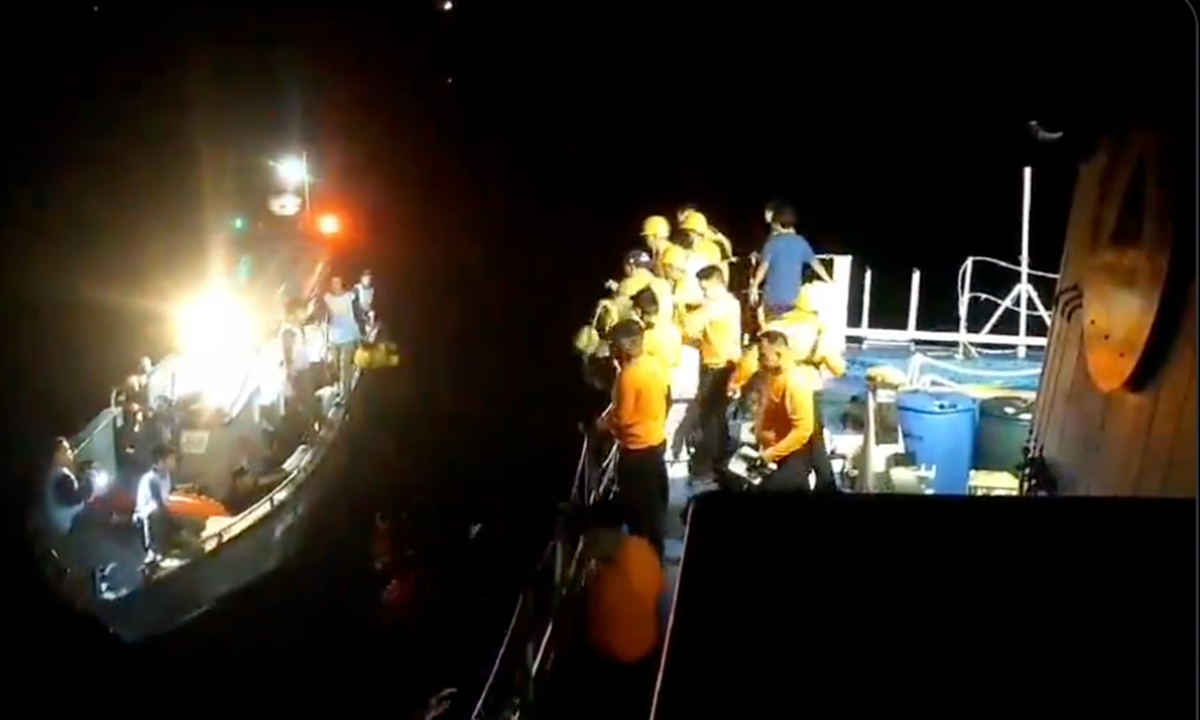 At least 15 dead in Philippine ferry sinking; Chinese Embassy says nationalities of those involved cannot be confirmed yet: media